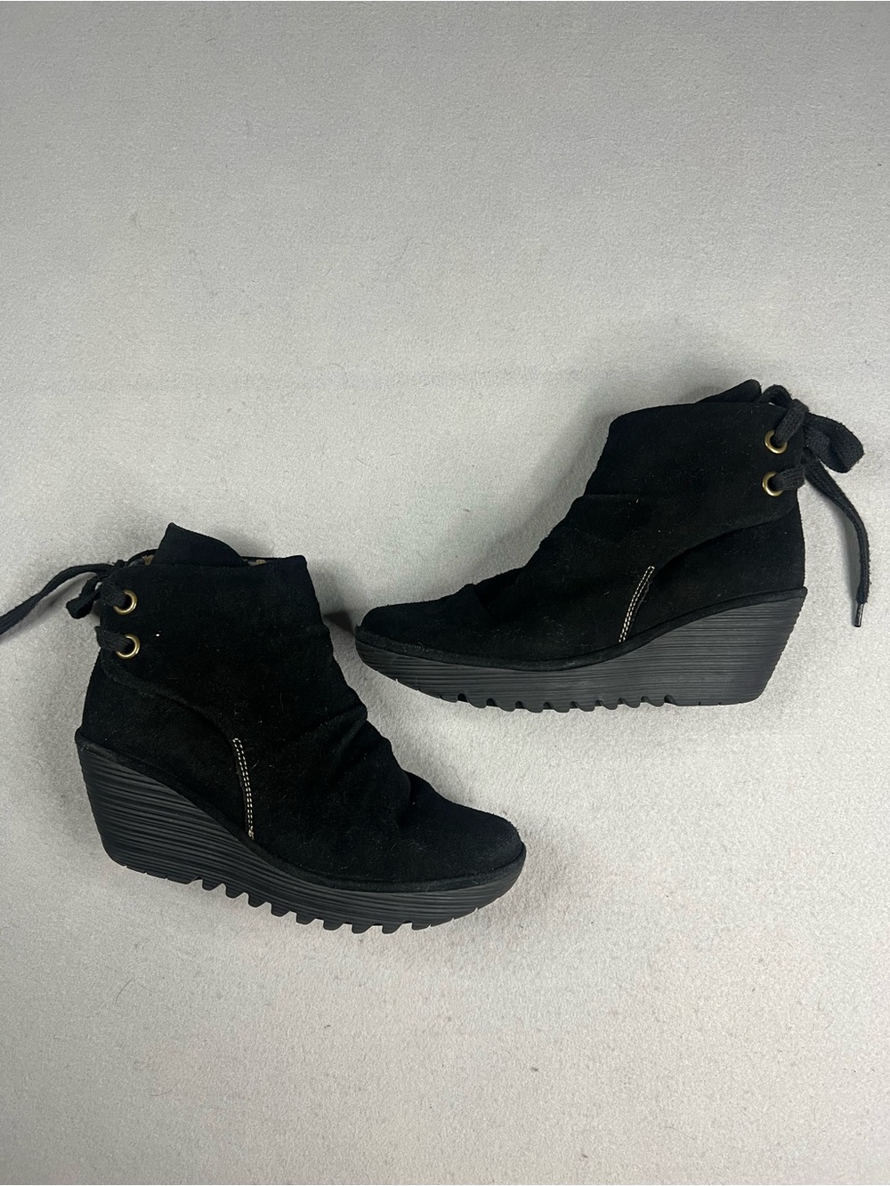 Fly London Yama booties suede black Sz 40